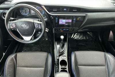 2017 Toyota Corolla SE 4D Sedan
