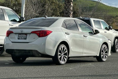 2017 Toyota Corolla SE 4D Sedan