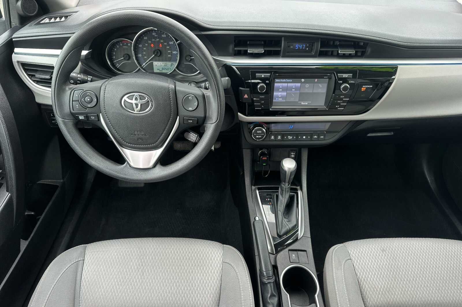 2015 Toyota Corolla LE Plus 4D Sedan