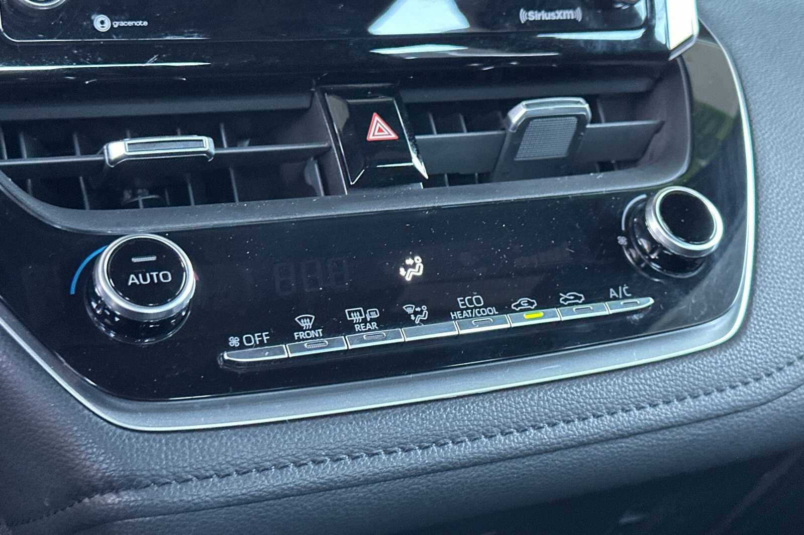 2021 Toyota Corolla SE 4D Sedan