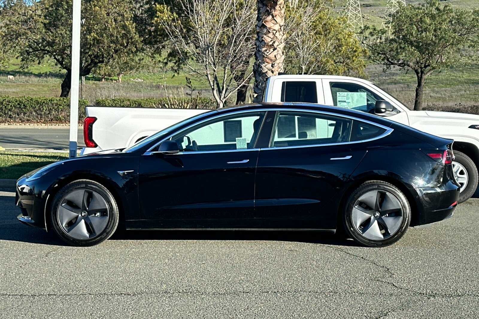 2019 Tesla Model 3 Long Range 4D Sedan
