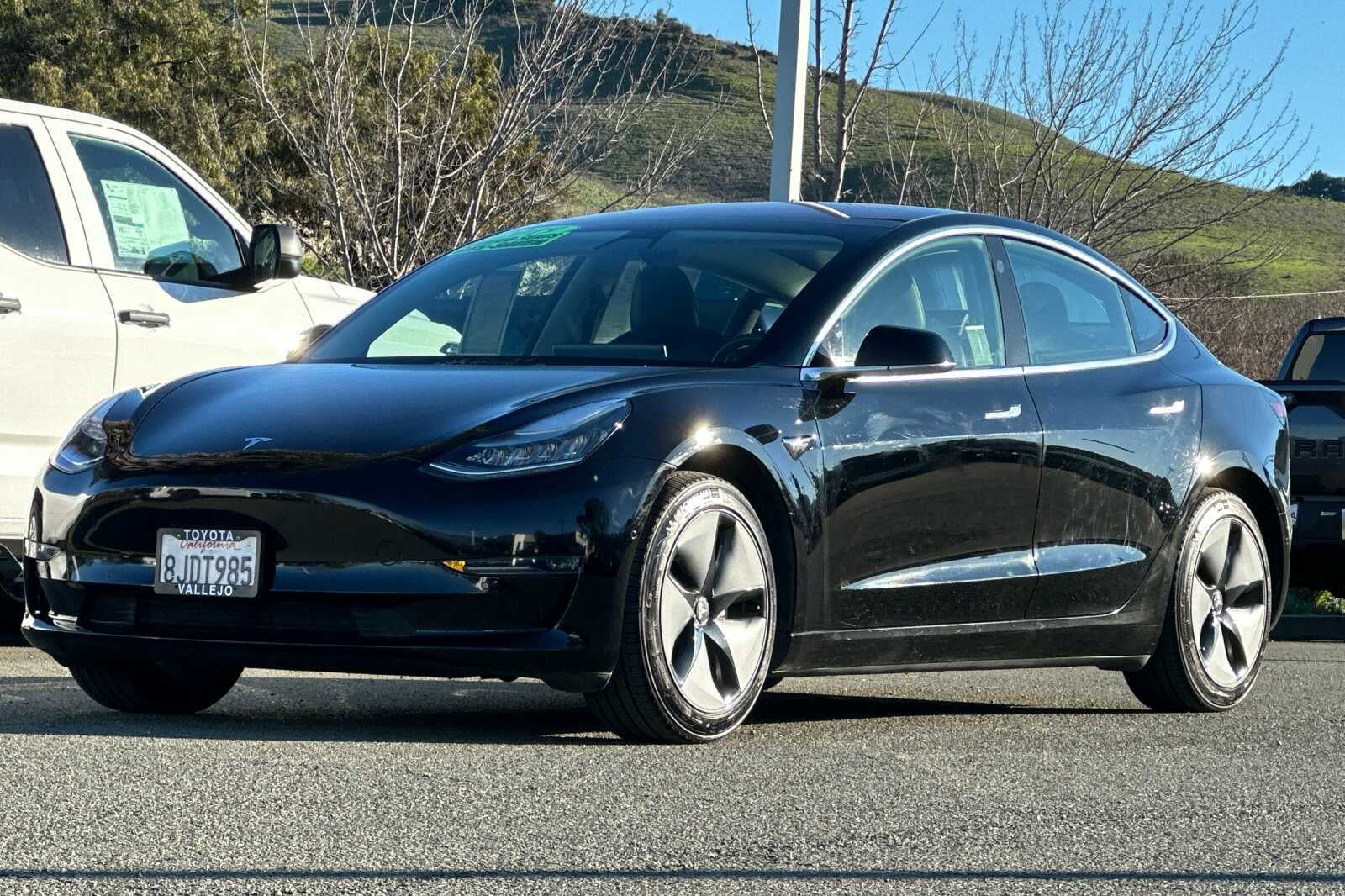 2019 Tesla Model 3 Long Range 4D Sedan