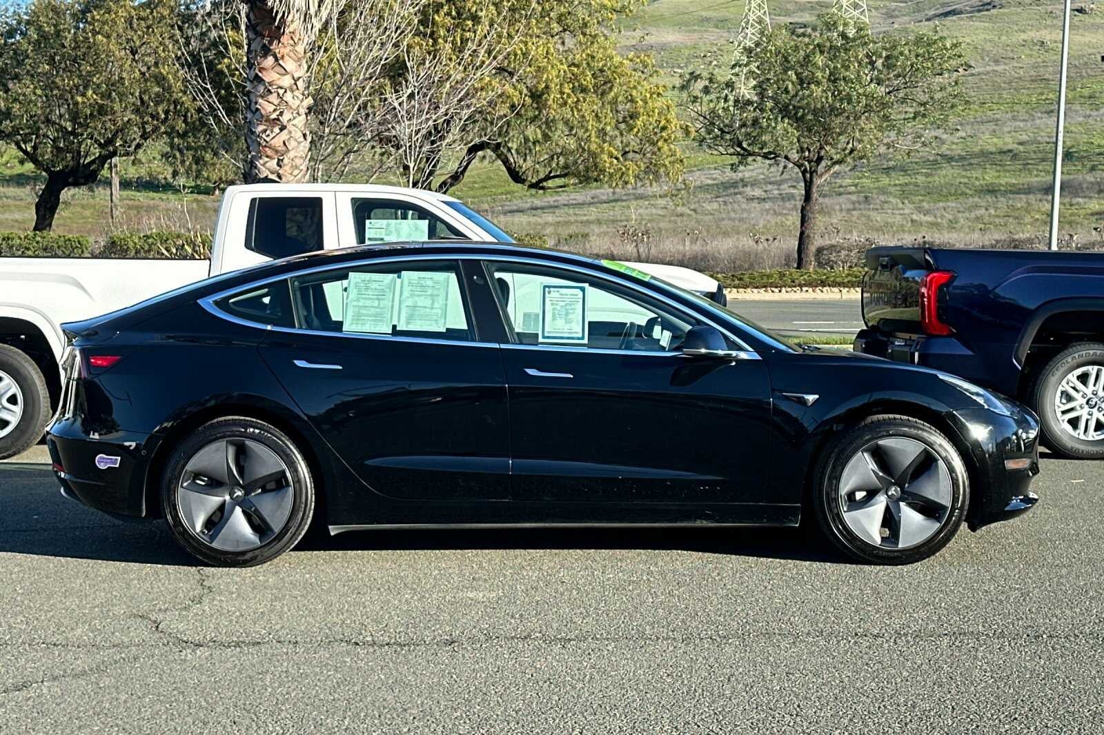 2019 Tesla Model 3 Long Range 4D Sedan