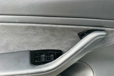 2018 Tesla Model 3 Long Range 4D Sedan
