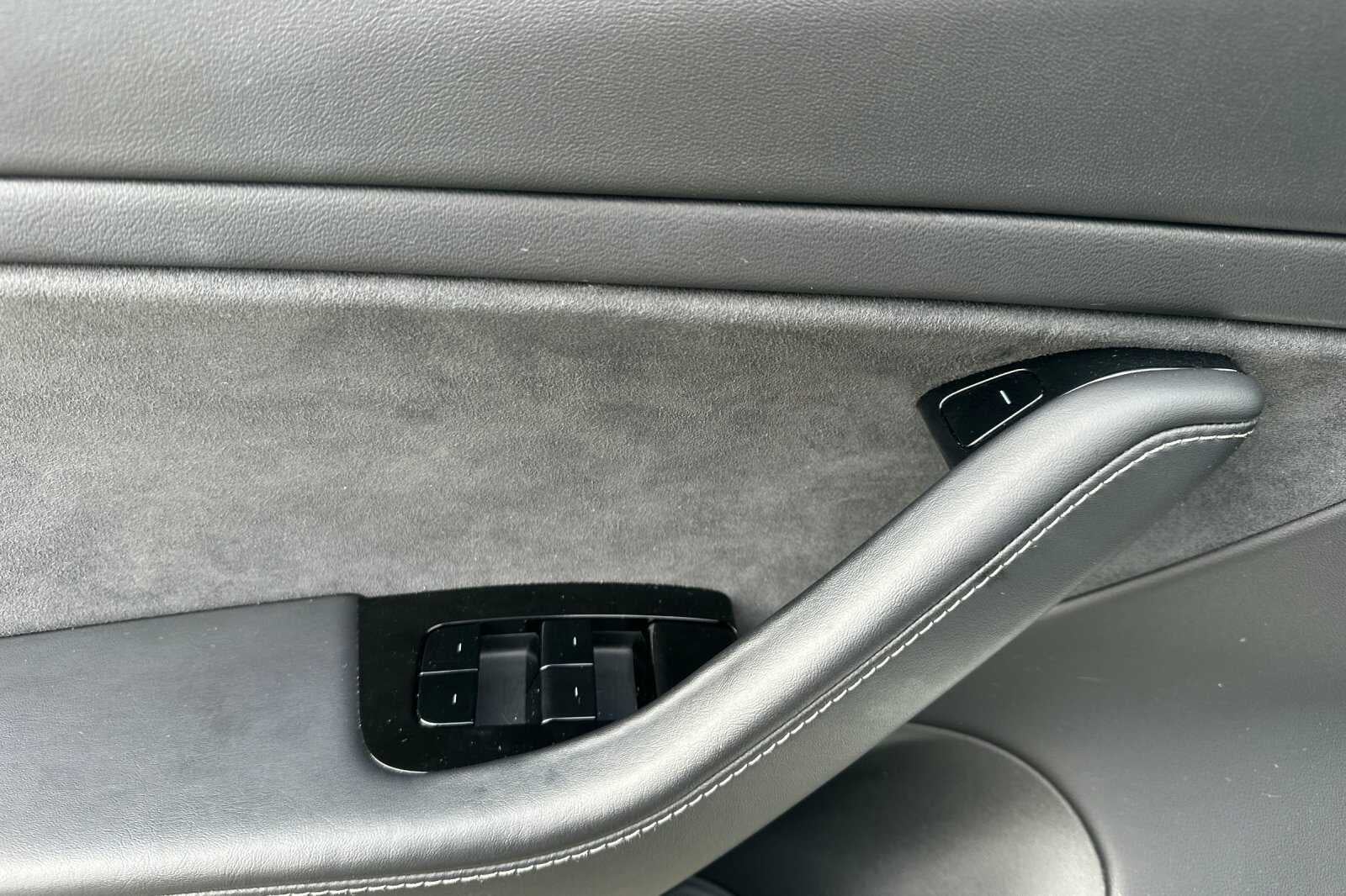 2018 Tesla Model 3 Long Range 4D Sedan
