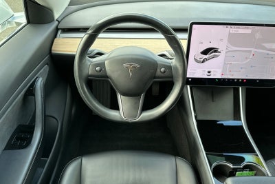 2018 Tesla Model 3 Long Range 4D Sedan