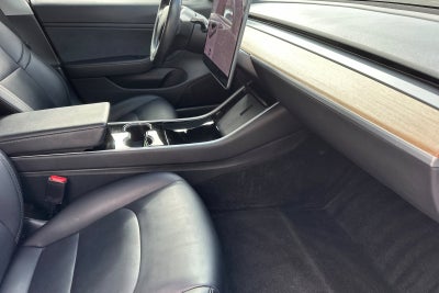 2018 Tesla Model 3 Long Range 4D Sedan
