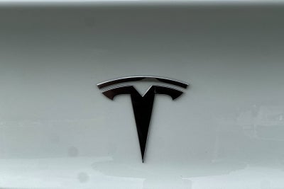 2018 Tesla Model 3 Long Range 4D Sedan