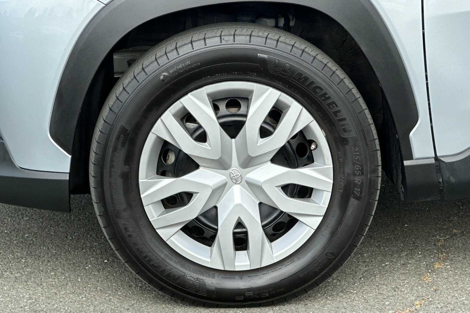 2024 Toyota Corolla Cross L
