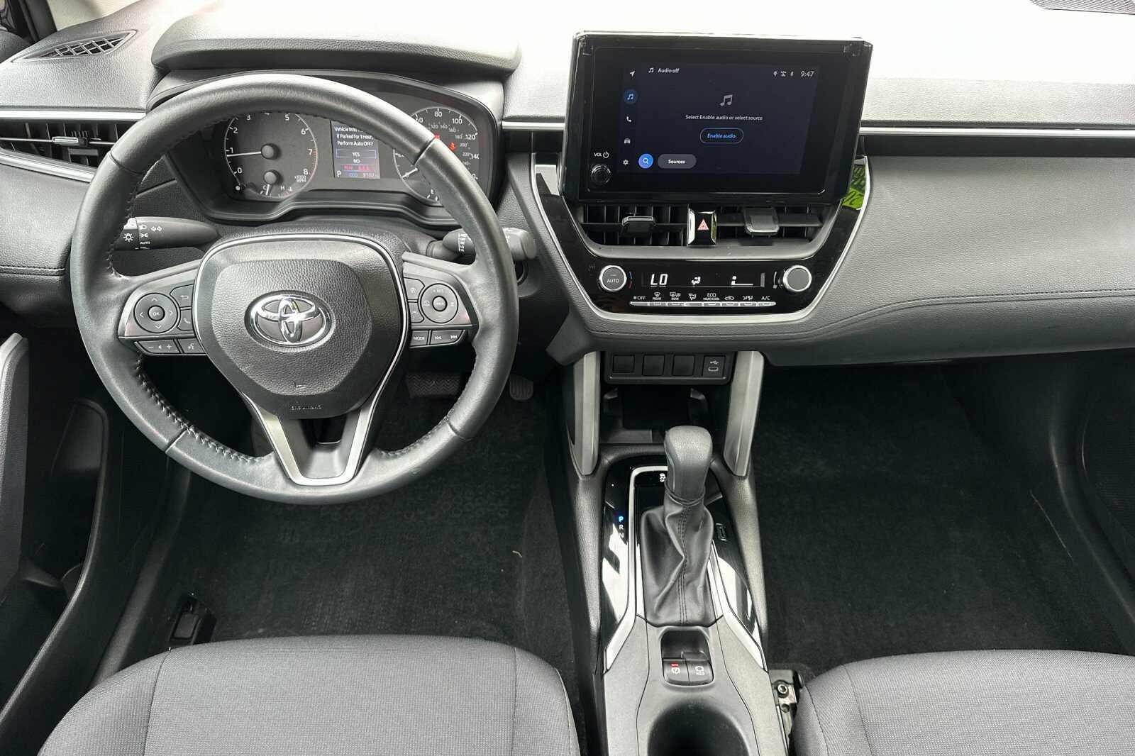 2025 Toyota Corolla Cross LE