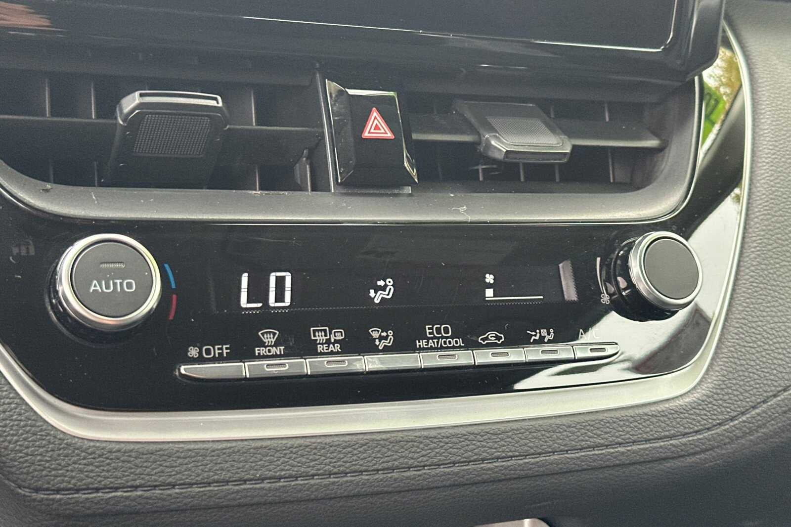 2025 Toyota Corolla Cross LE