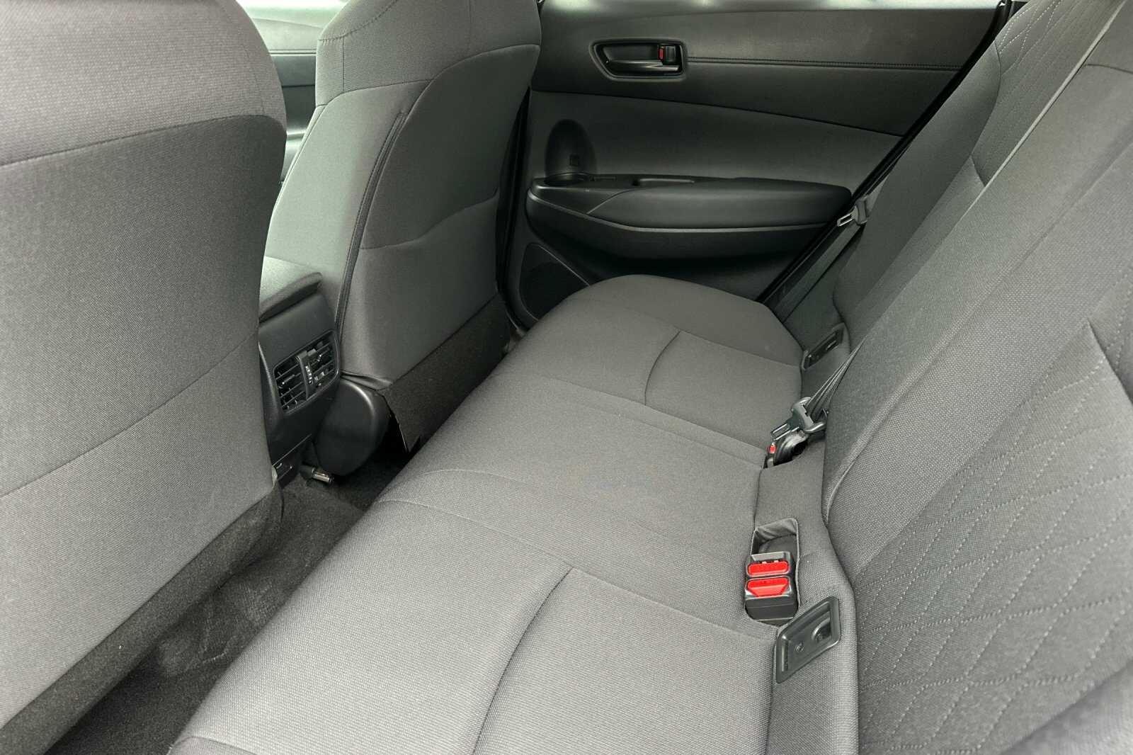 2025 Toyota Corolla Cross LE