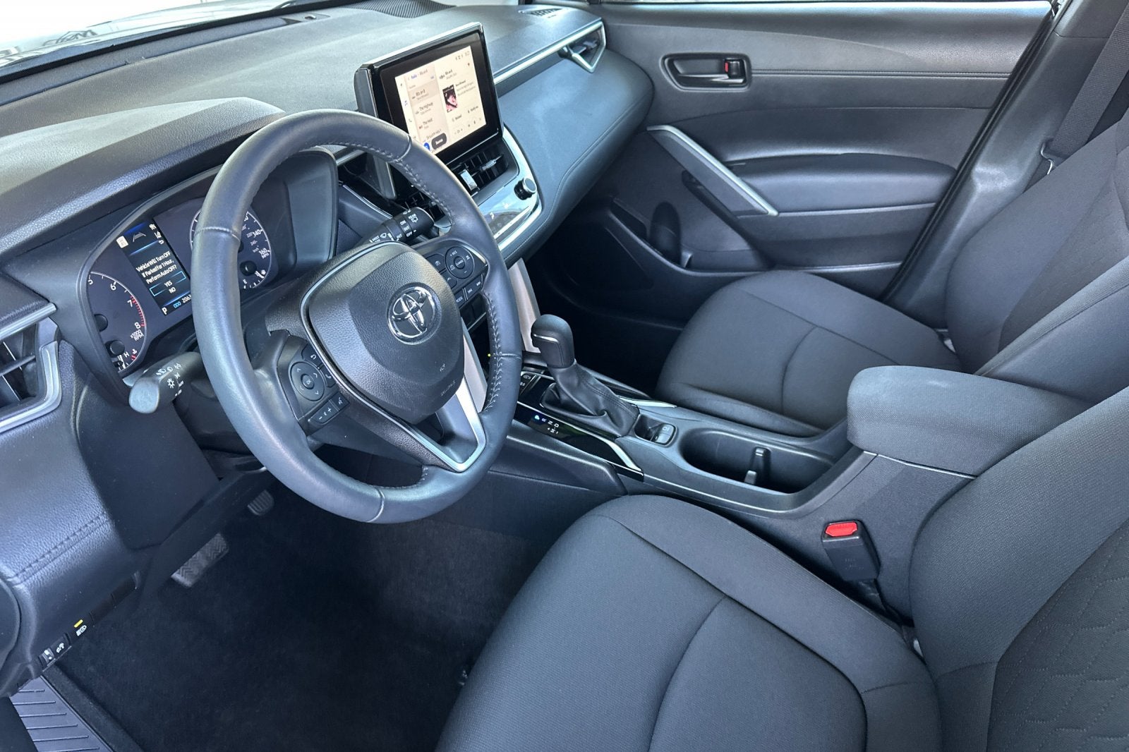 2024 Toyota Corolla Cross LE