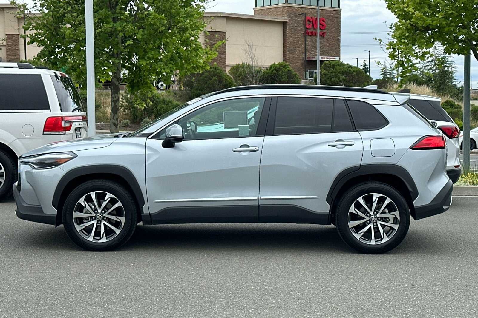 2023 Toyota Corolla Cross XLE