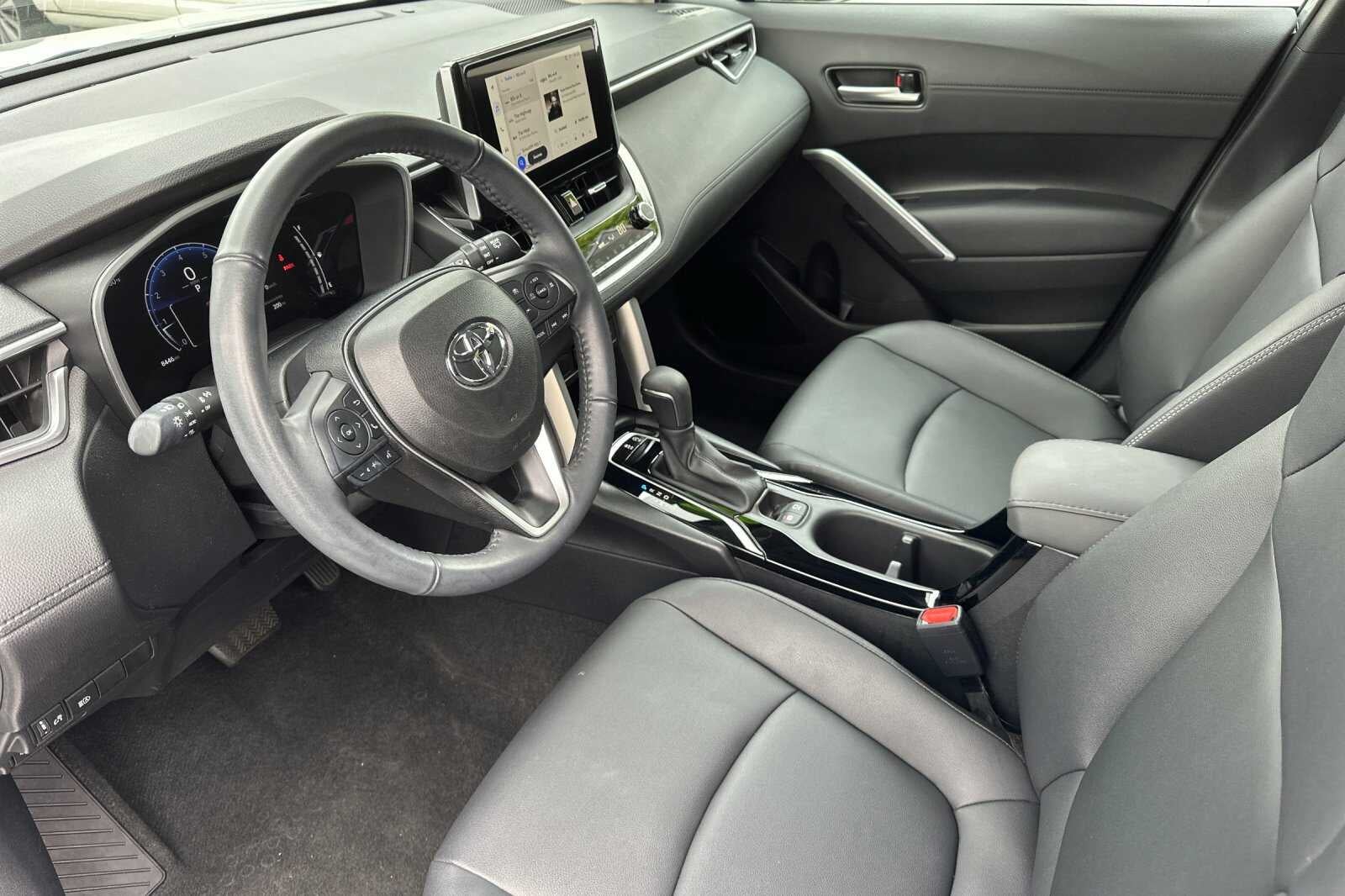 2023 Toyota Corolla Cross XLE