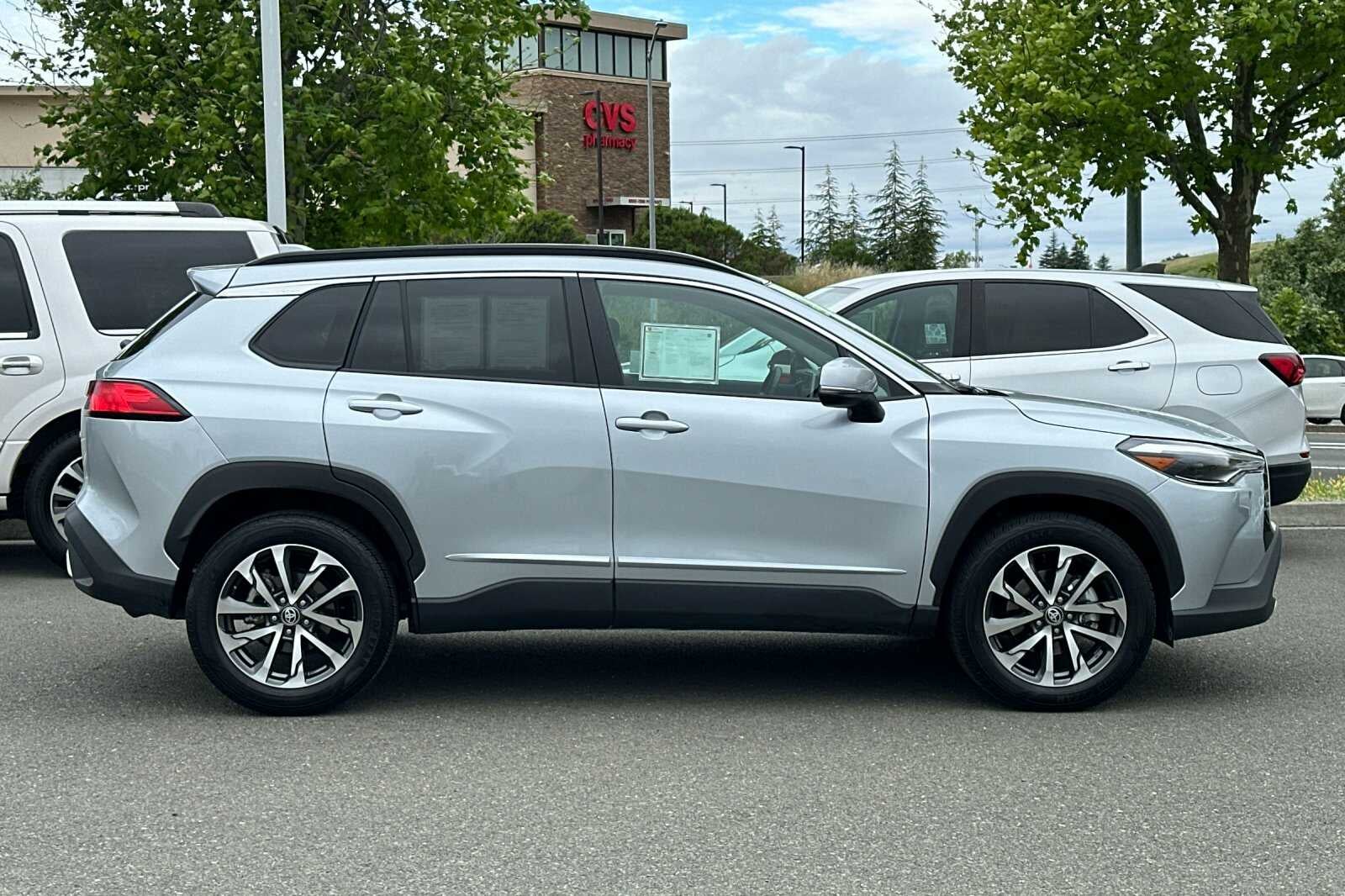 2023 Toyota Corolla Cross XLE