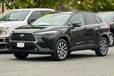 2025 Toyota Corolla Cross XLE
