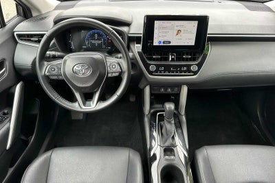2025 Toyota Corolla Cross XLE