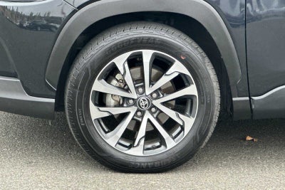 2025 Toyota Corolla Cross XLE