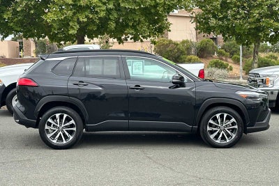 2025 Toyota Corolla Cross XLE