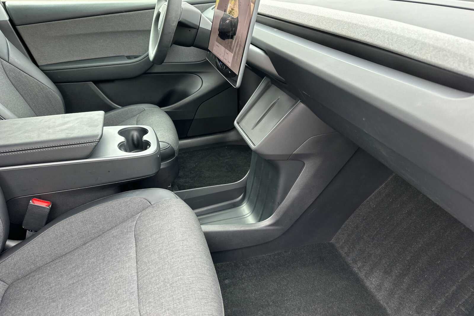 2026 Tesla Model Y Standard Range 4D Sport Utility