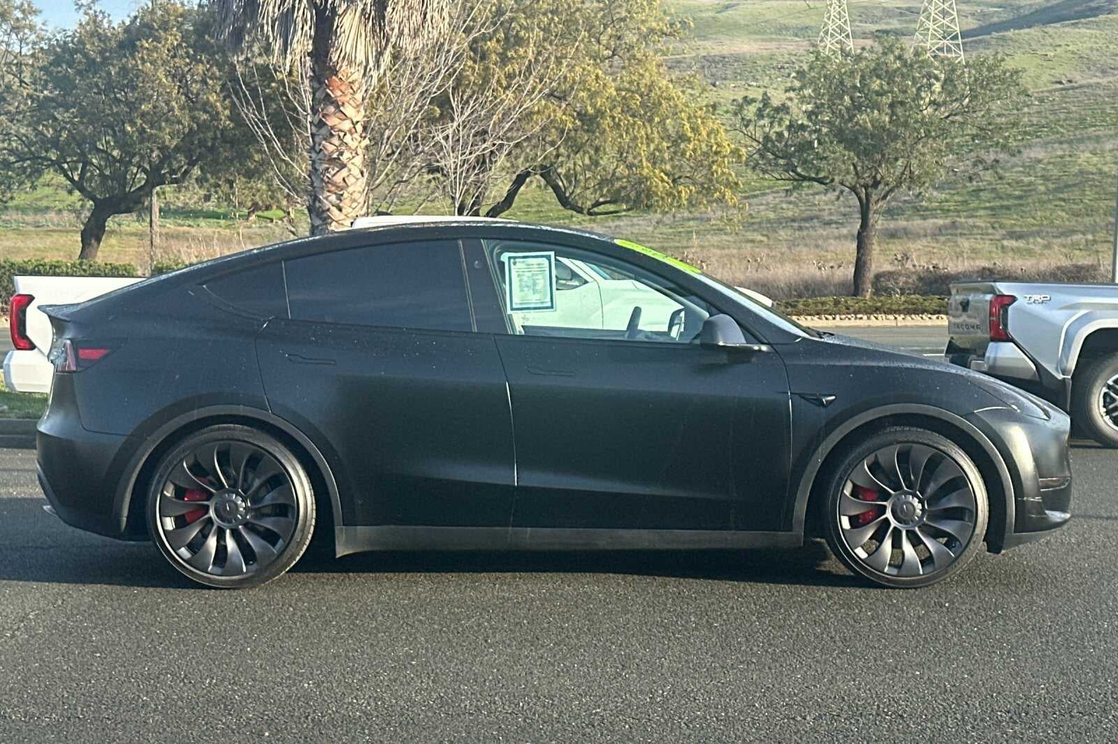 2023 Tesla Model Y Performance