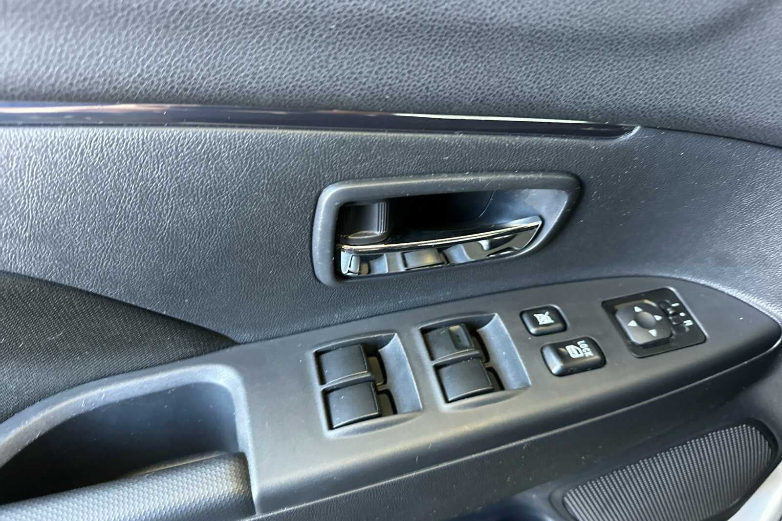 2025 Mitsubishi Outlander Sport 2.0 ES 4D Sport Utility