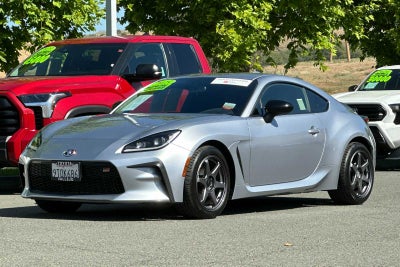 2025 Toyota GR86 Premium