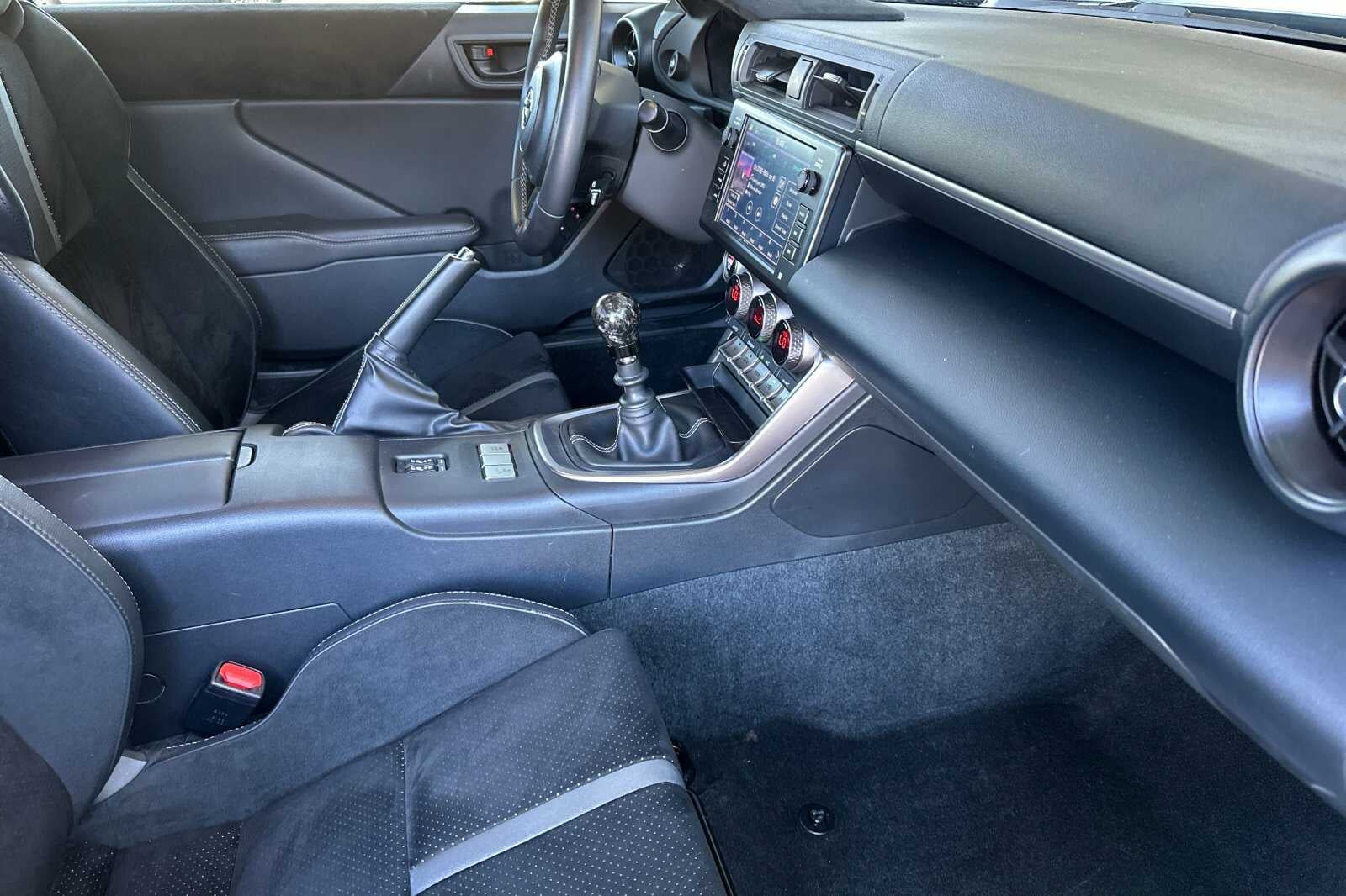 2025 Toyota GR86 Premium