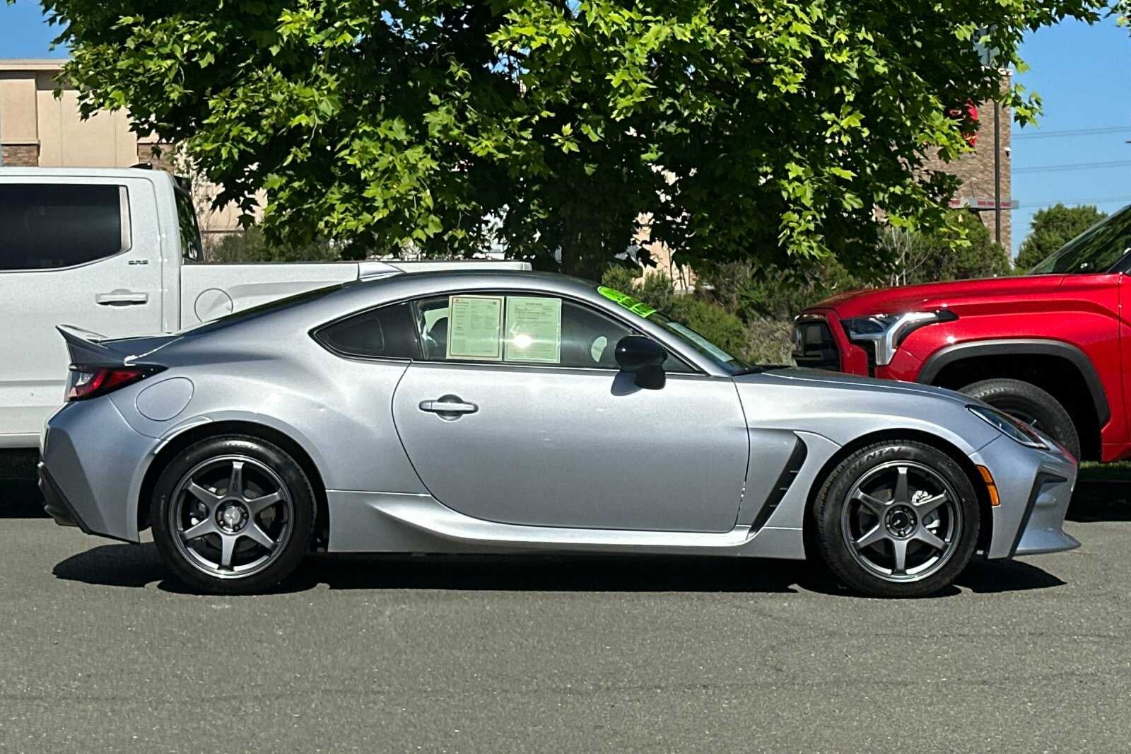 2025 Toyota GR86 Premium