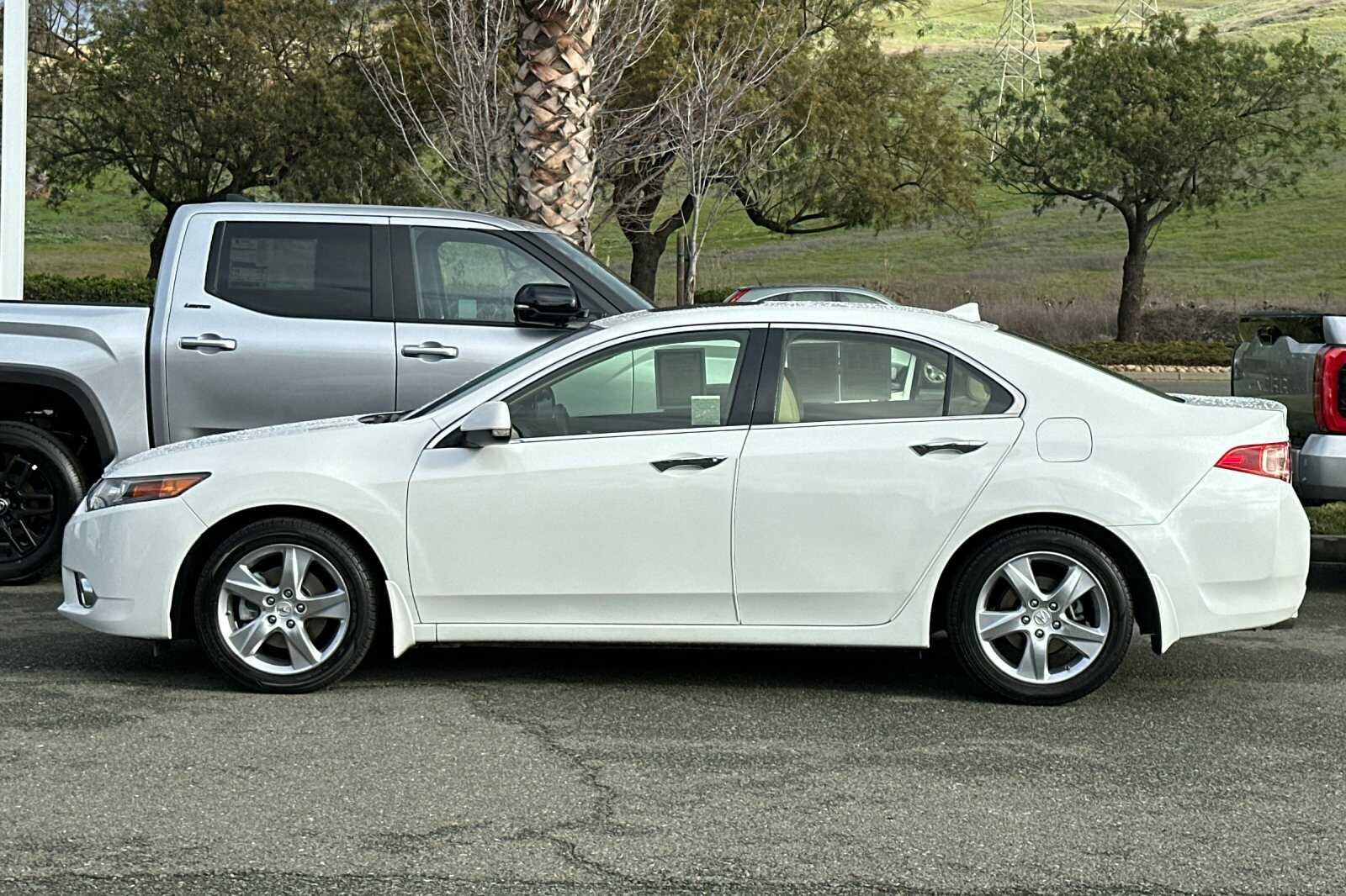 2013 Acura TSX 2.4 4D Sedan