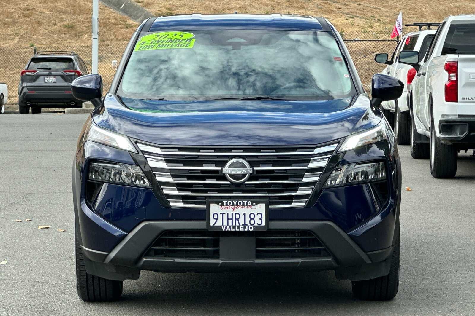 2025 Nissan Rogue SV