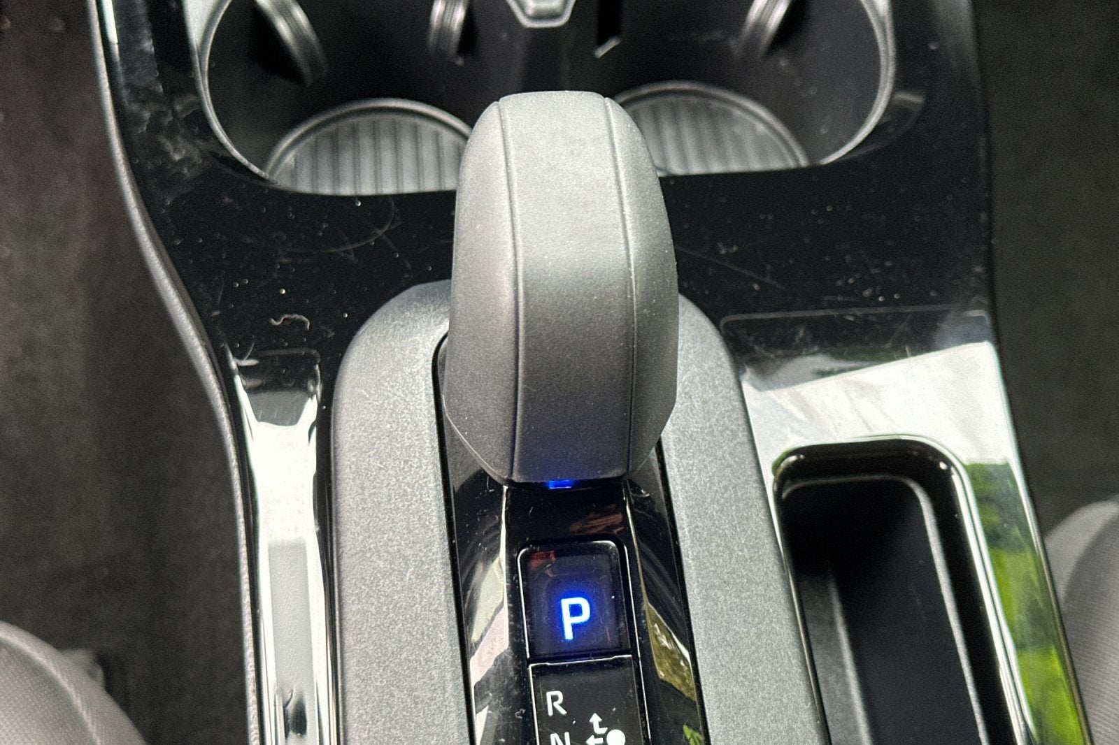 2025 Toyota Prius LE 5D Hatchback