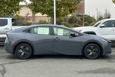 2025 Toyota Prius LE 5D Hatchback
