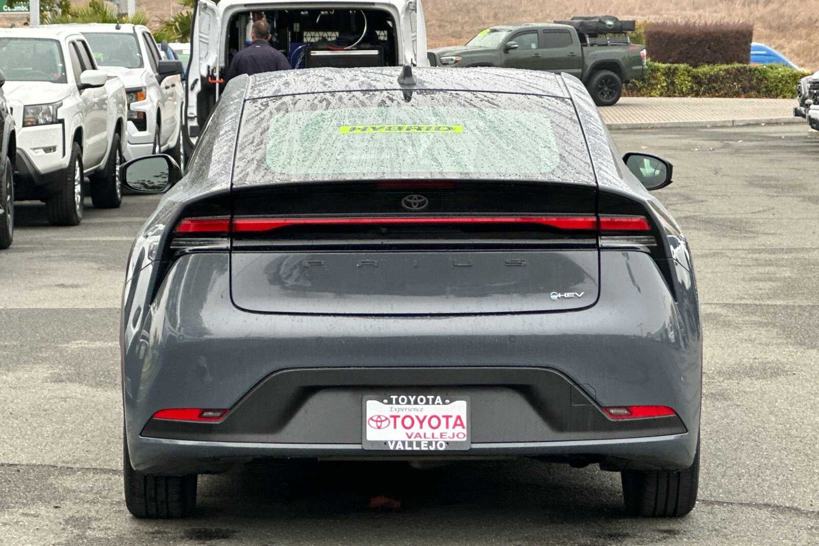 2025 Toyota Prius LE 5D Hatchback