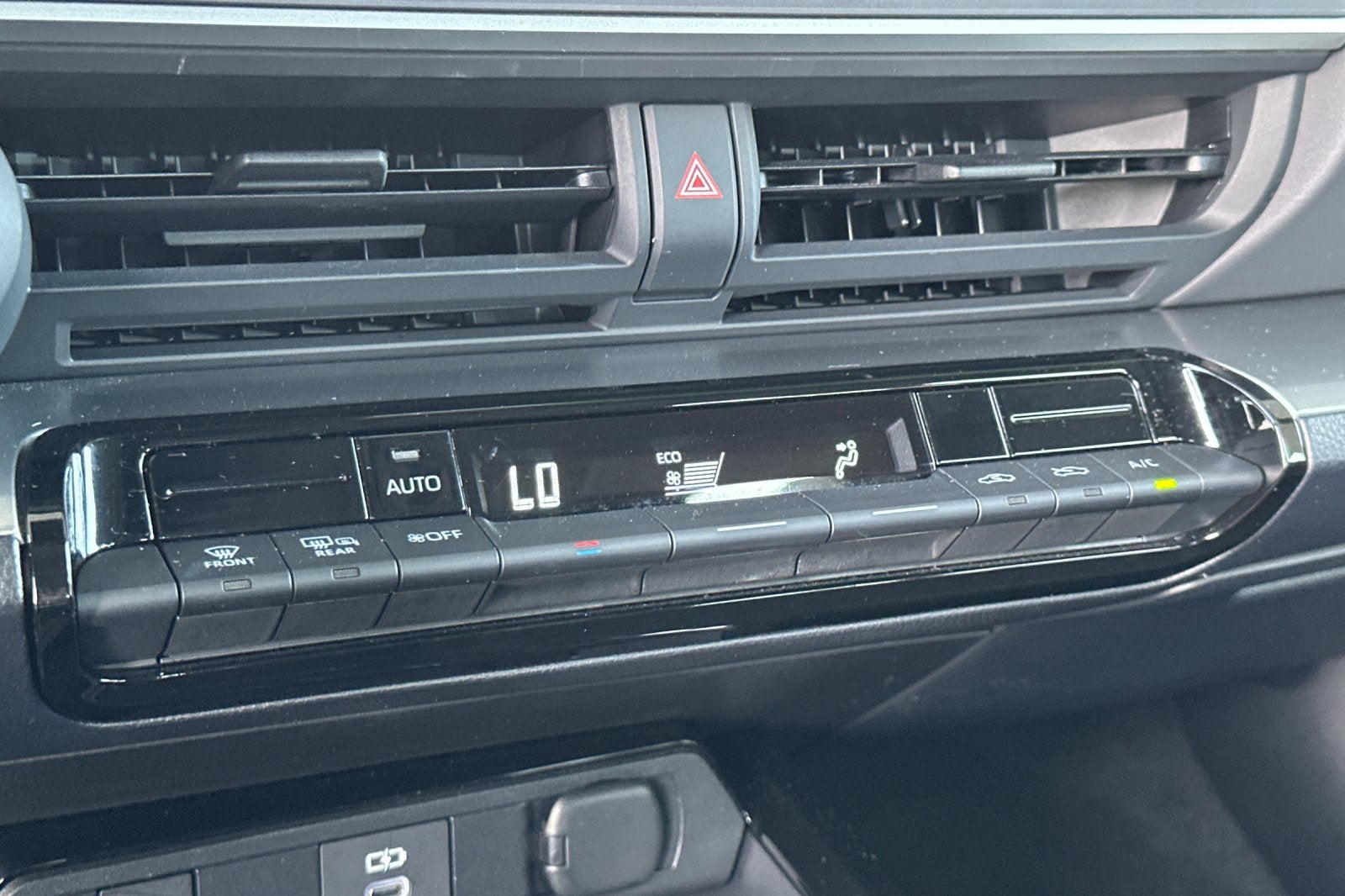 2025 Toyota Prius LE 5D Hatchback