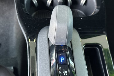 2025 Toyota Prius LE 5D Hatchback