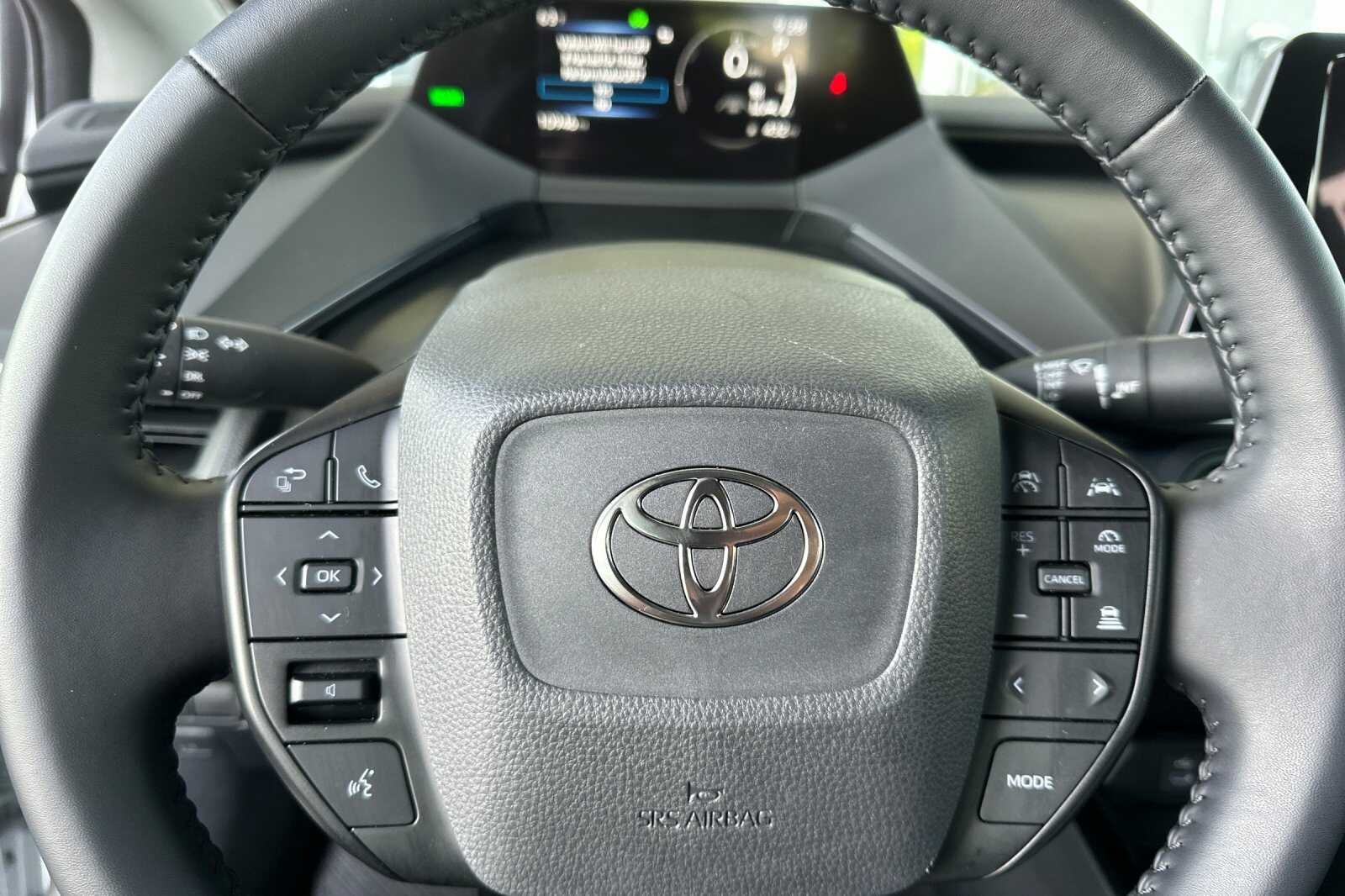 2025 Toyota Prius LE 5D Hatchback