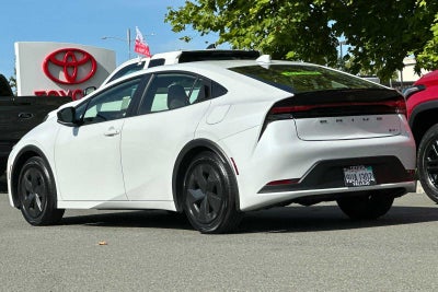 2025 Toyota Prius LE 5D Hatchback