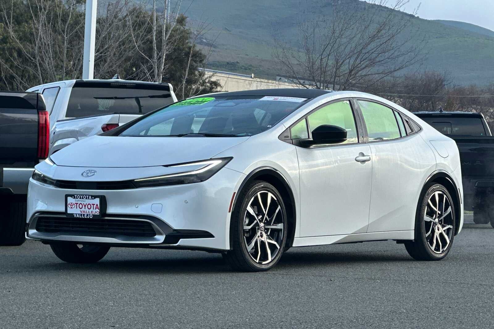 2024 Toyota Prius Prime XSE 5D Hatchback