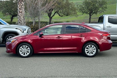 2025 Toyota Corolla Hybrid LE 4D Sedan