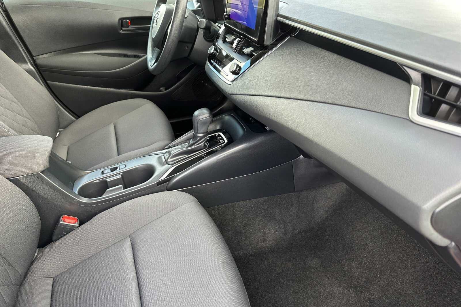 2025 Toyota Corolla Hybrid LE 4D Sedan