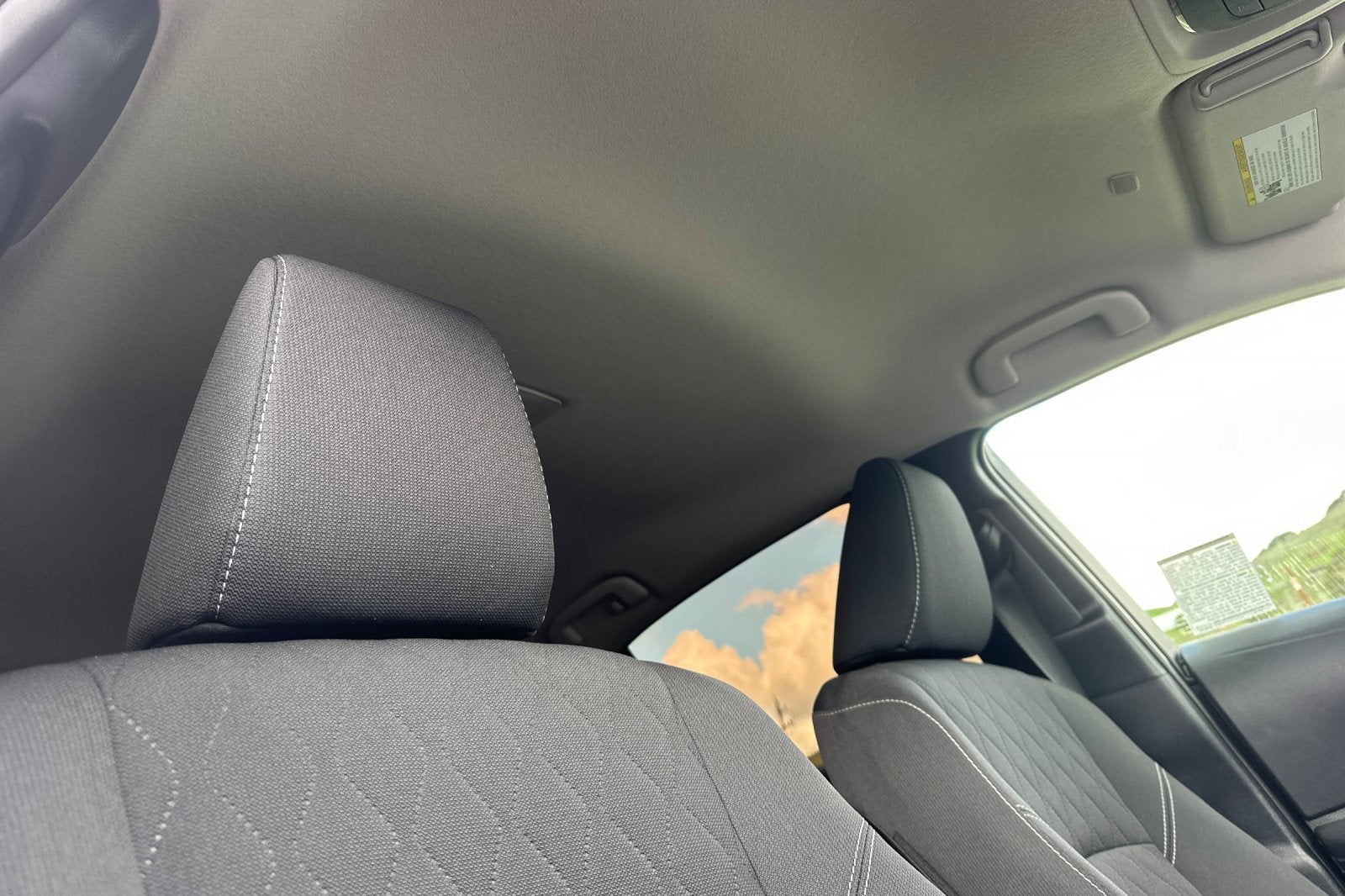 2025 Toyota Corolla Hybrid LE 4D Sedan