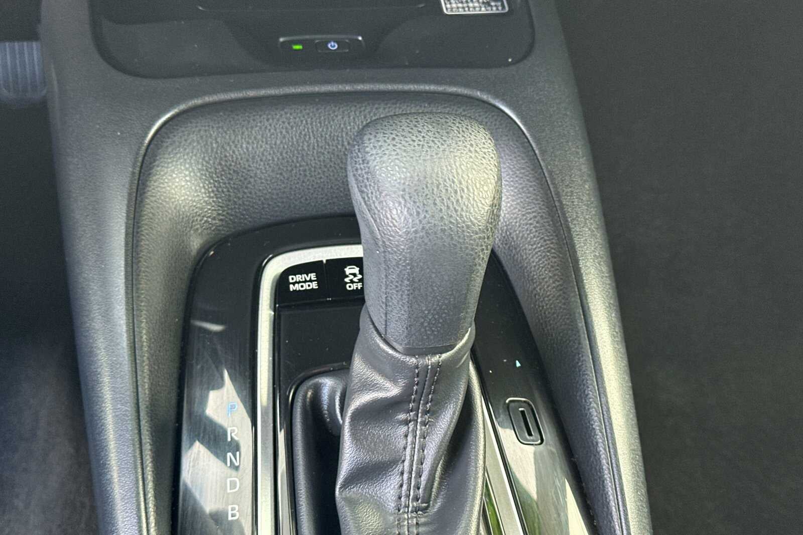 2025 Toyota Corolla Hybrid LE 4D Sedan