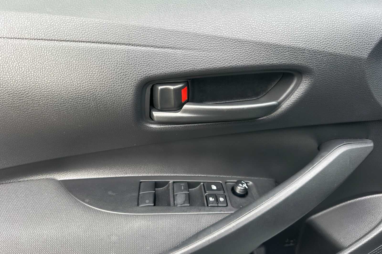 2025 Toyota Corolla Hybrid LE 4D Sedan