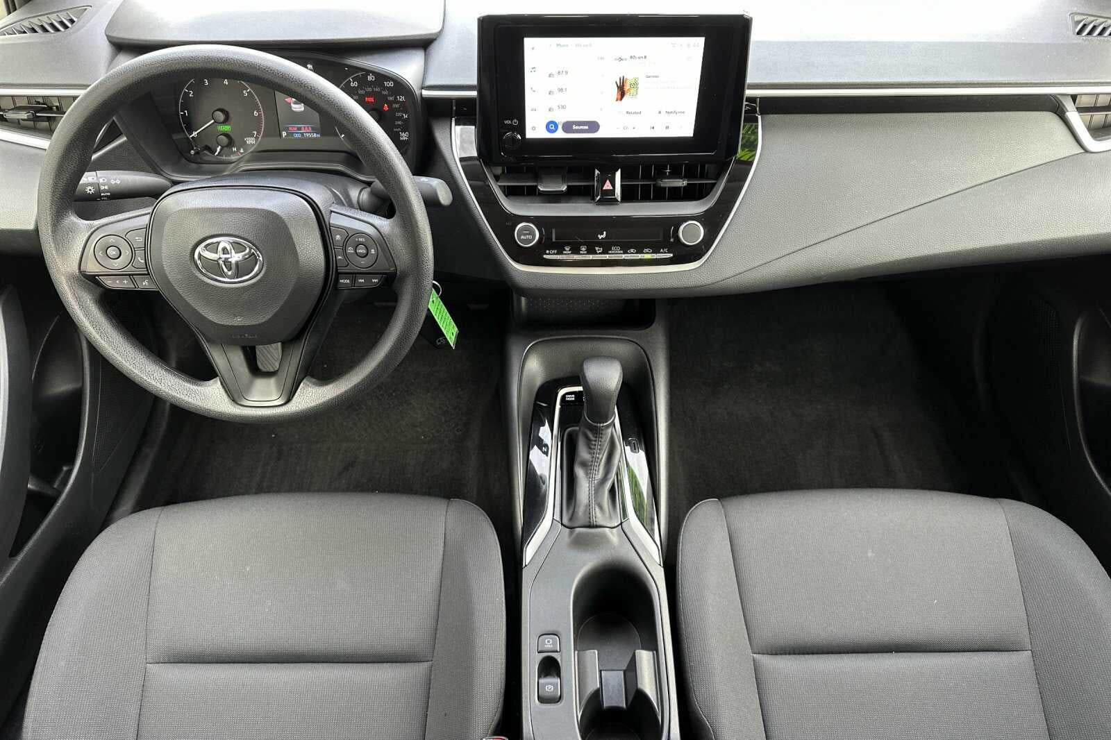 2025 Toyota Corolla Hybrid LE 4D Sedan