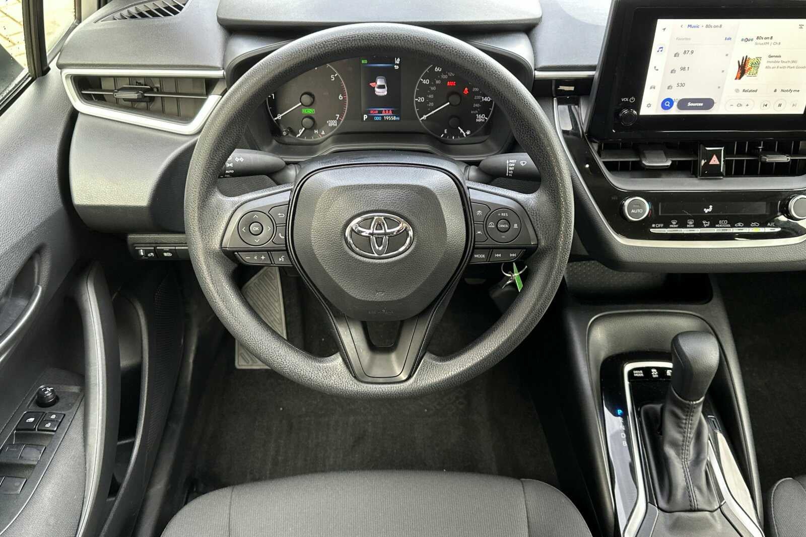 2025 Toyota Corolla Hybrid LE 4D Sedan