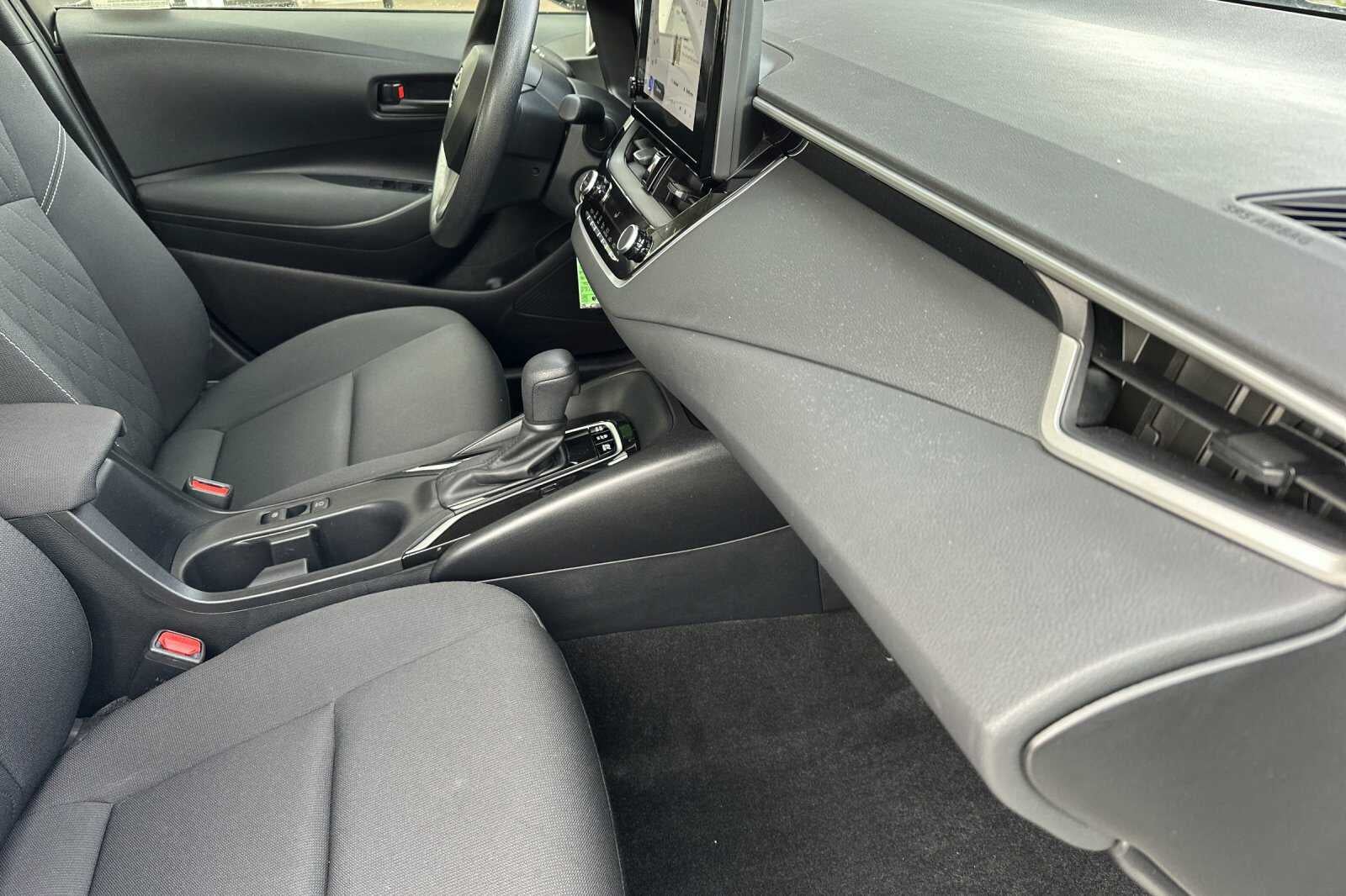 2025 Toyota Corolla Hybrid LE 4D Sedan