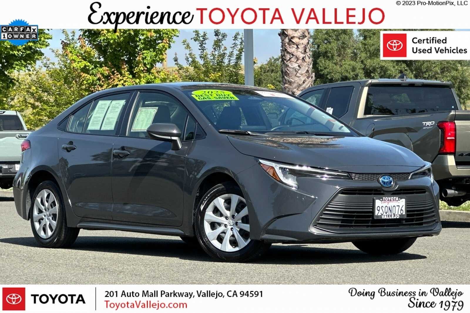 2025 Toyota Corolla Hybrid LE 4D Sedan