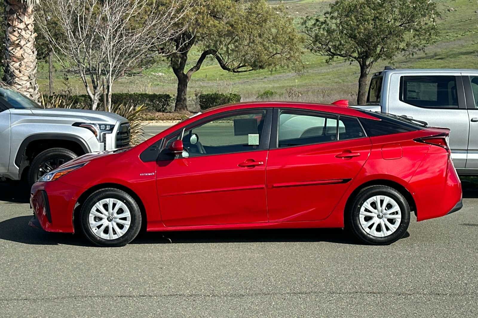 2022 Toyota Prius LE 5D Hatchback